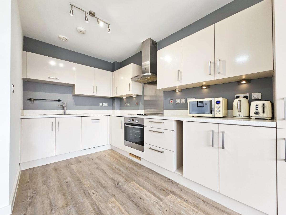 Centrally Located Spacious Flat Near Canary Wharf Лондон Экстерьер фото